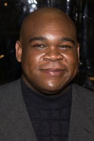 Leonard Earl Howze