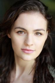 Sophie Skelton
